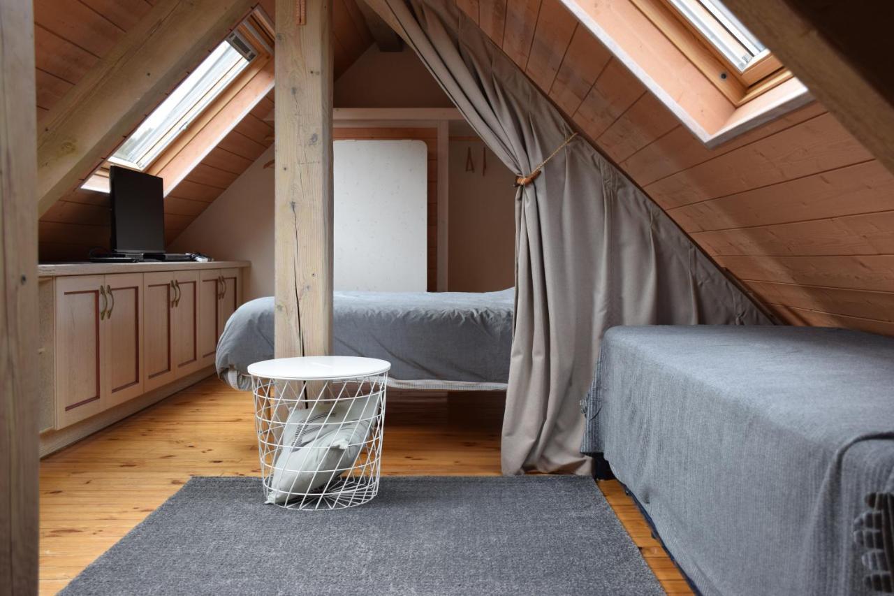 Petit Duplex De Charme Sous Les Toits Du Mont-Dore Luaran gambar